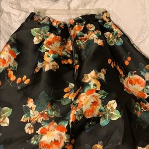 Floral Midi Skirt✨✨